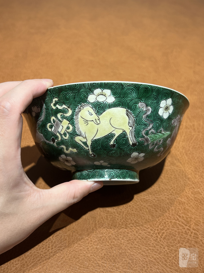 清康熙 素三彩骏马纹碗 - 图6
